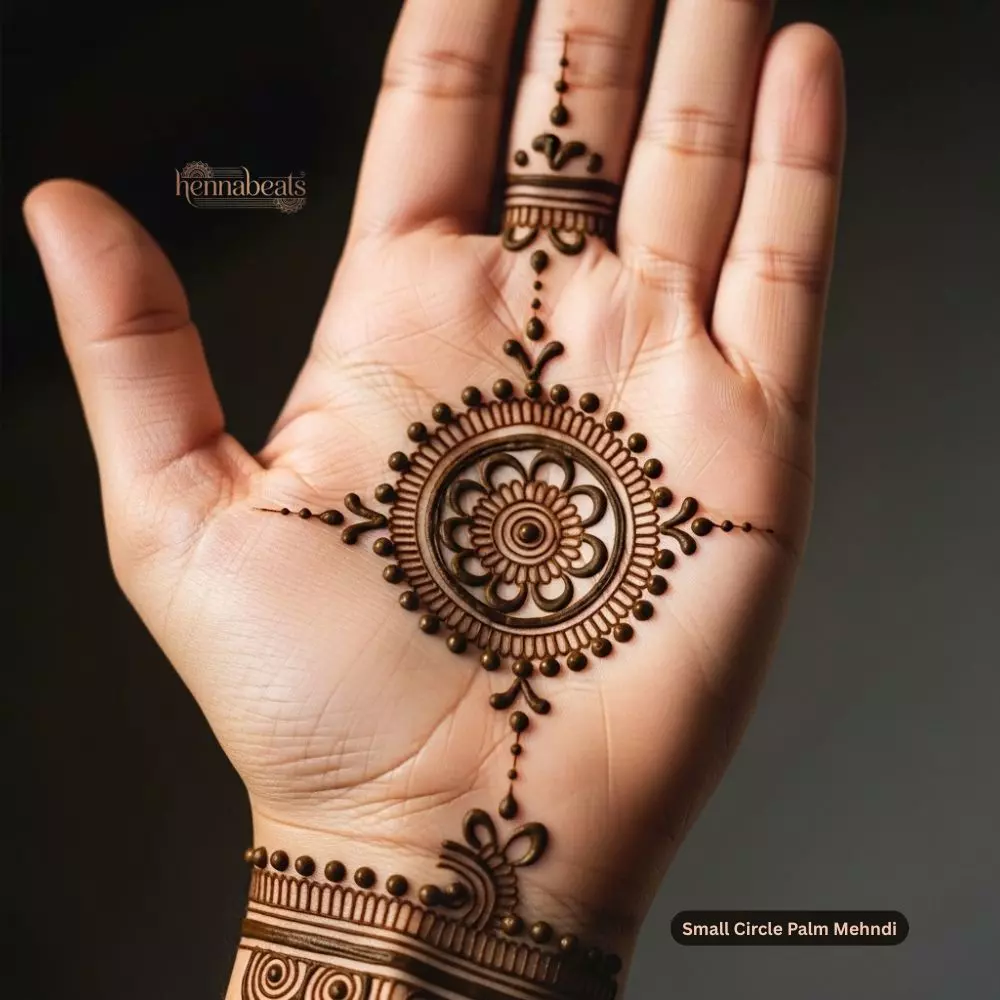 Small Circle Palm Mehndi